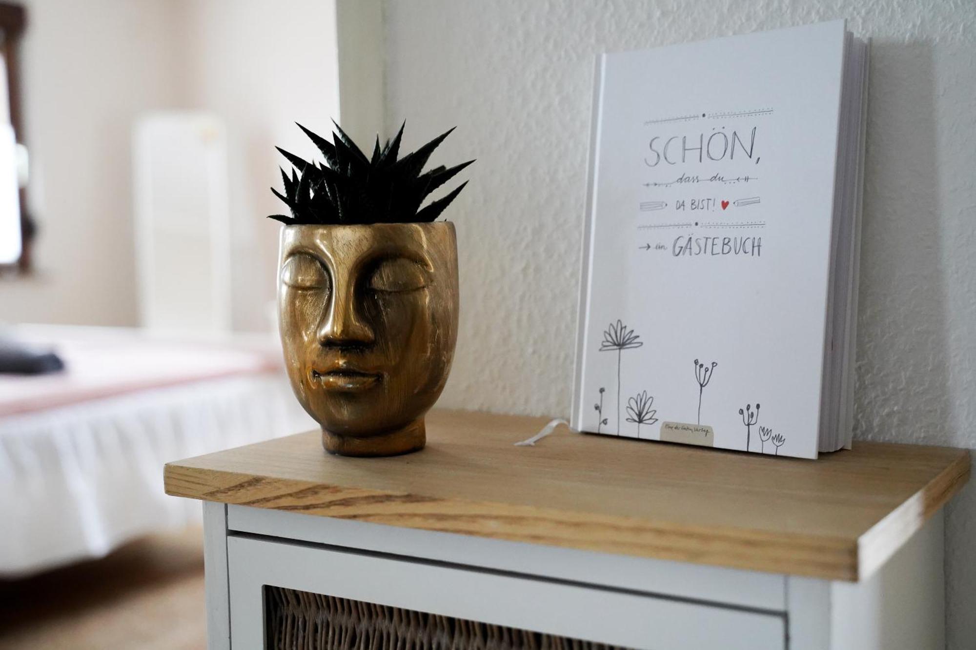 Happybnb Apartment Mit Sonniger Terrasse Lochgau エクステリア 写真