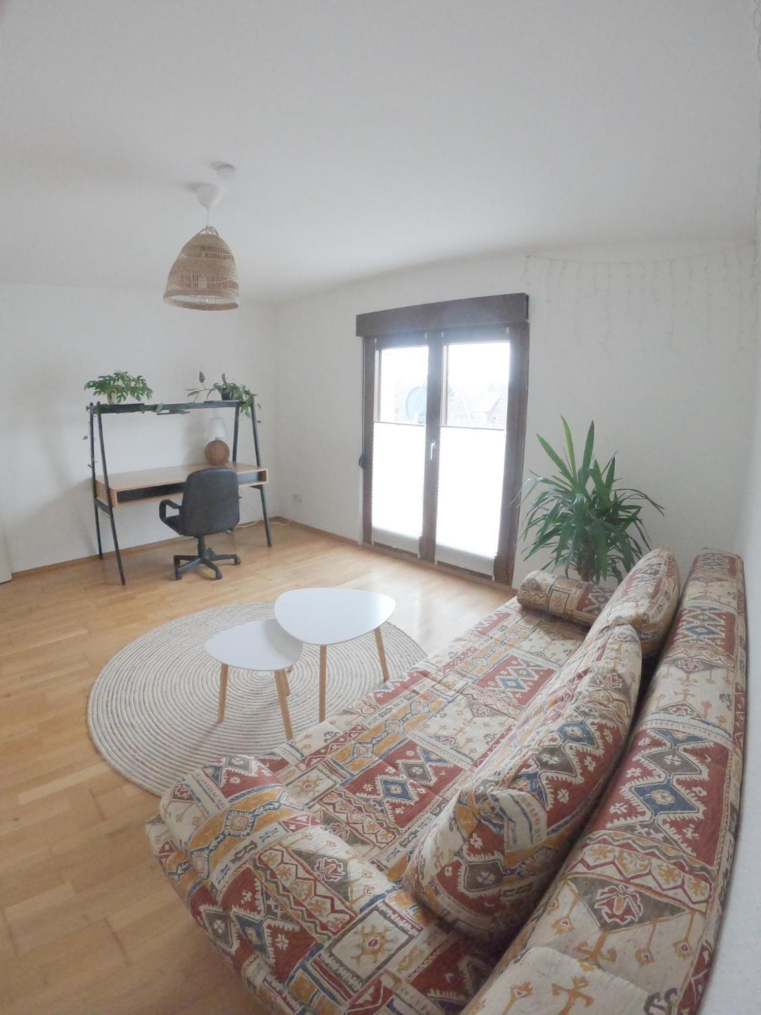 Happybnb Apartment Mit Sonniger Terrasse Lochgau エクステリア 写真