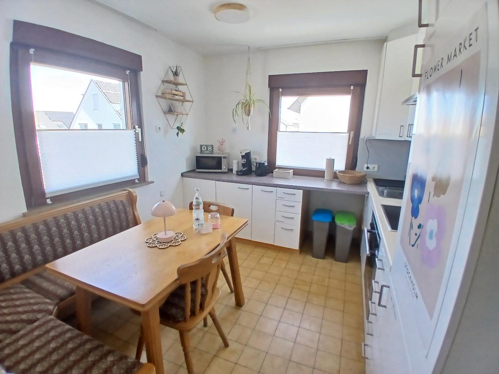 Happybnb Apartment Mit Sonniger Terrasse Lochgau エクステリア 写真